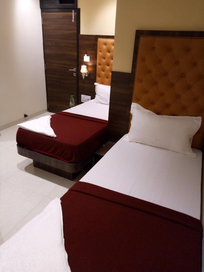Hotel Silver Elite Bombay Esterno foto