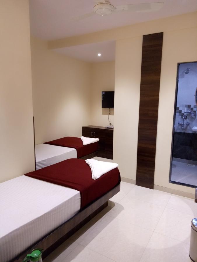 Hotel Silver Elite Bombay Esterno foto